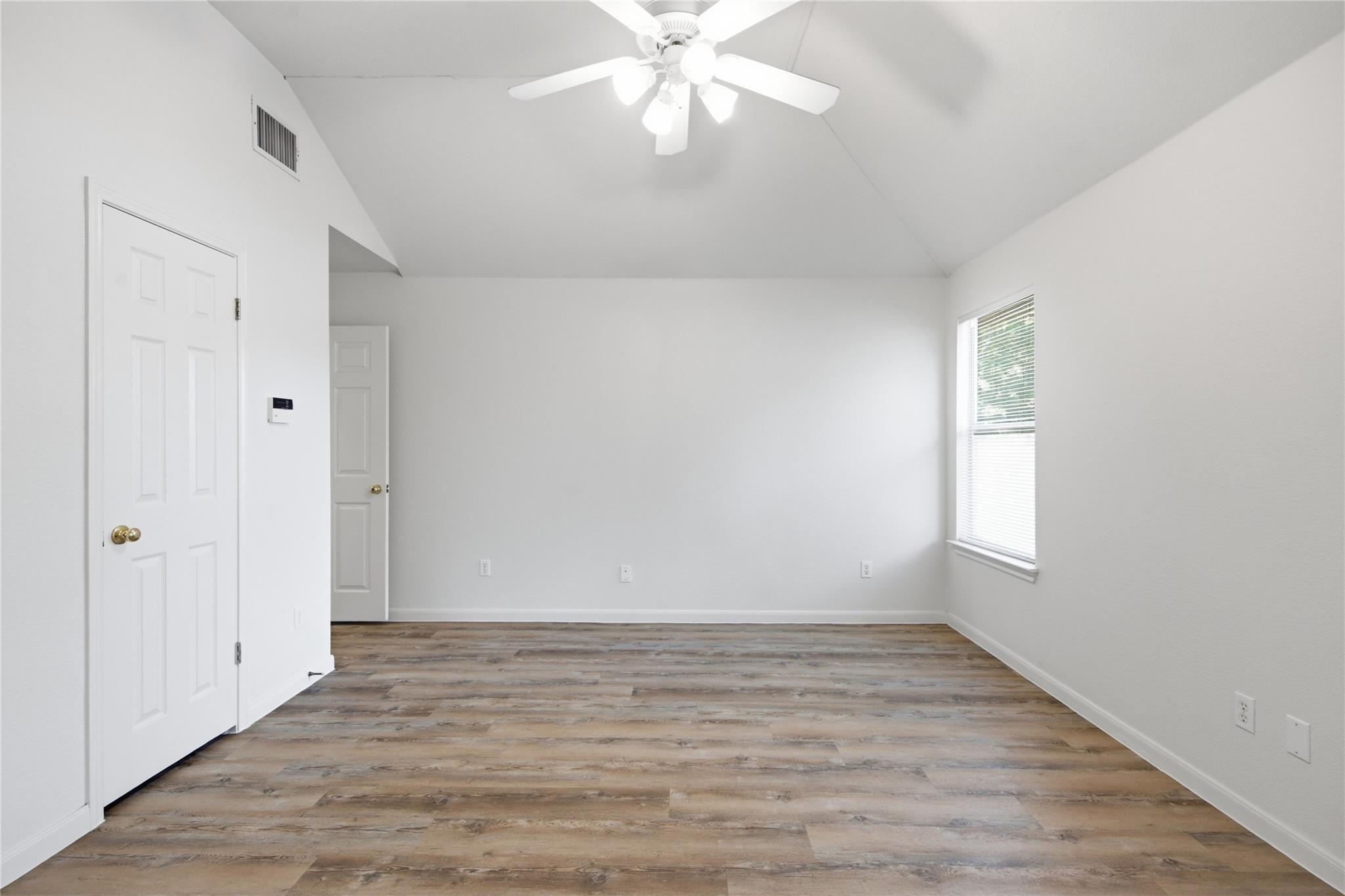 417 River Crossing Trl Property Photo 13