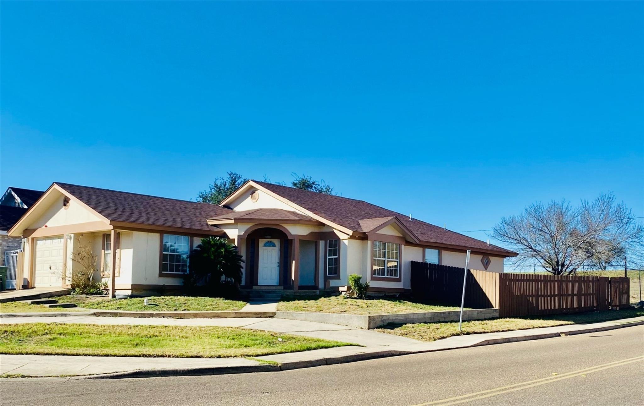 1602 Avenida Mexico Ave Property Photo 1