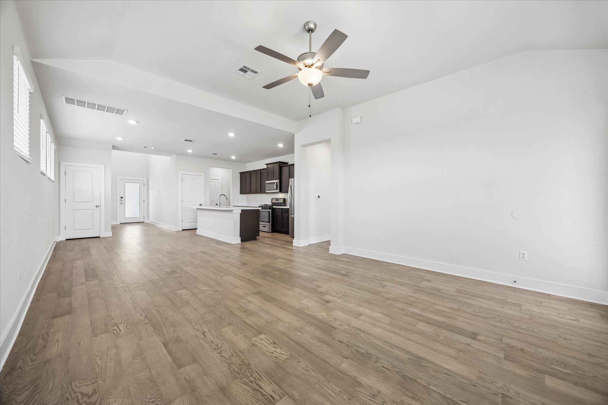8503 Mckamy Dr Property Photo 2