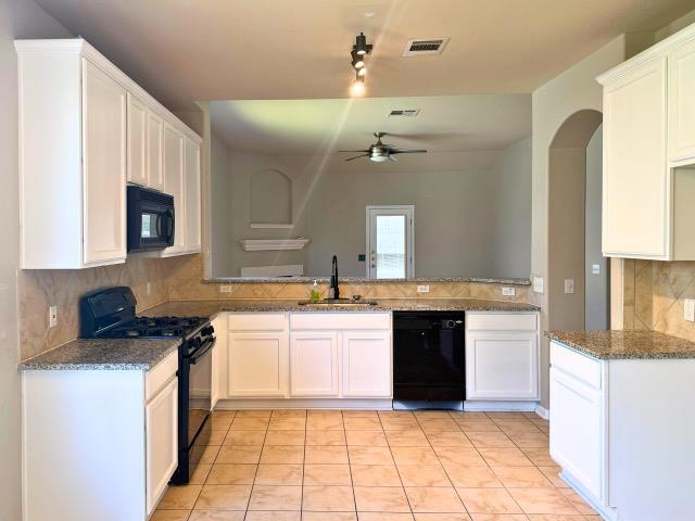 3304 Winding Shore Ln Property Photo 10