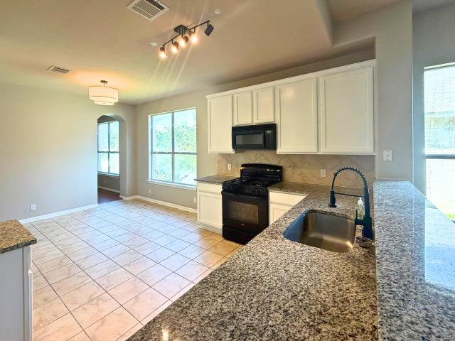 3304 Winding Shore Ln Property Photo 12