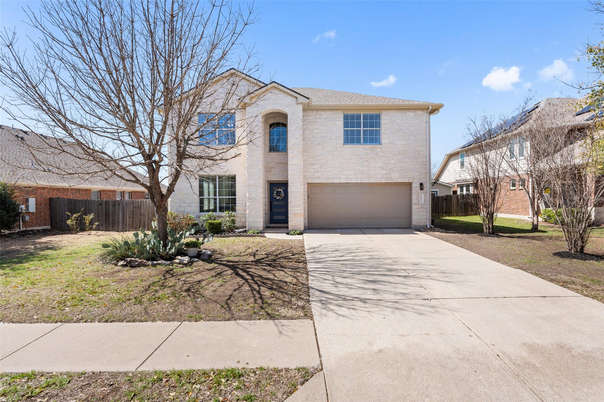 18612 Royal Pointe Dr Property Photo