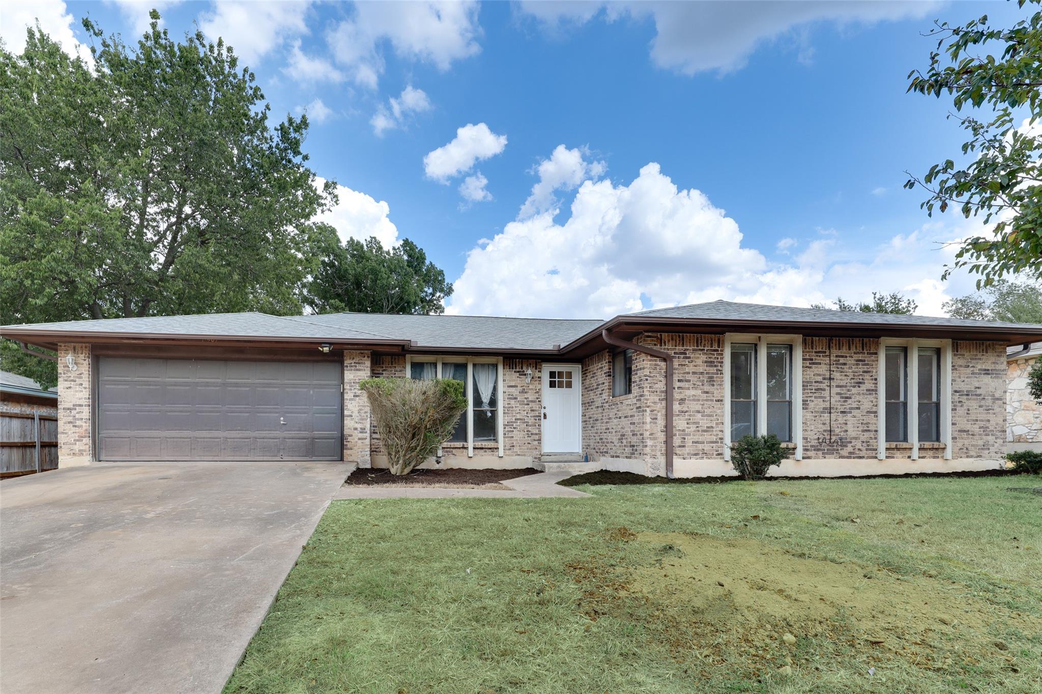 11407 Barrington Way Property Photo 1