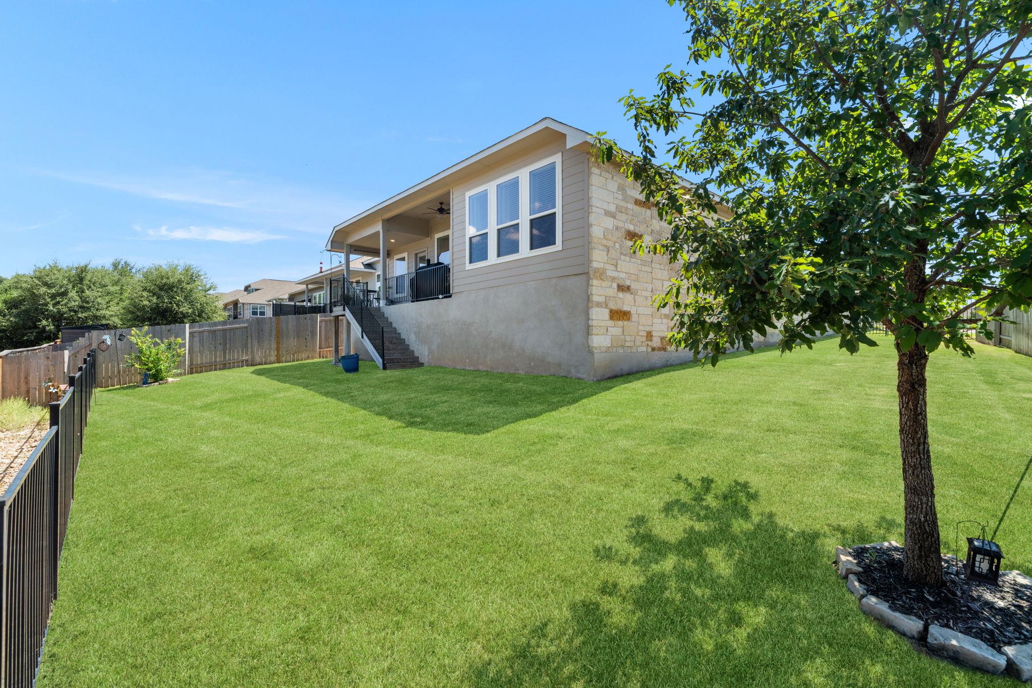 240 Prato Pl Property Photo 4