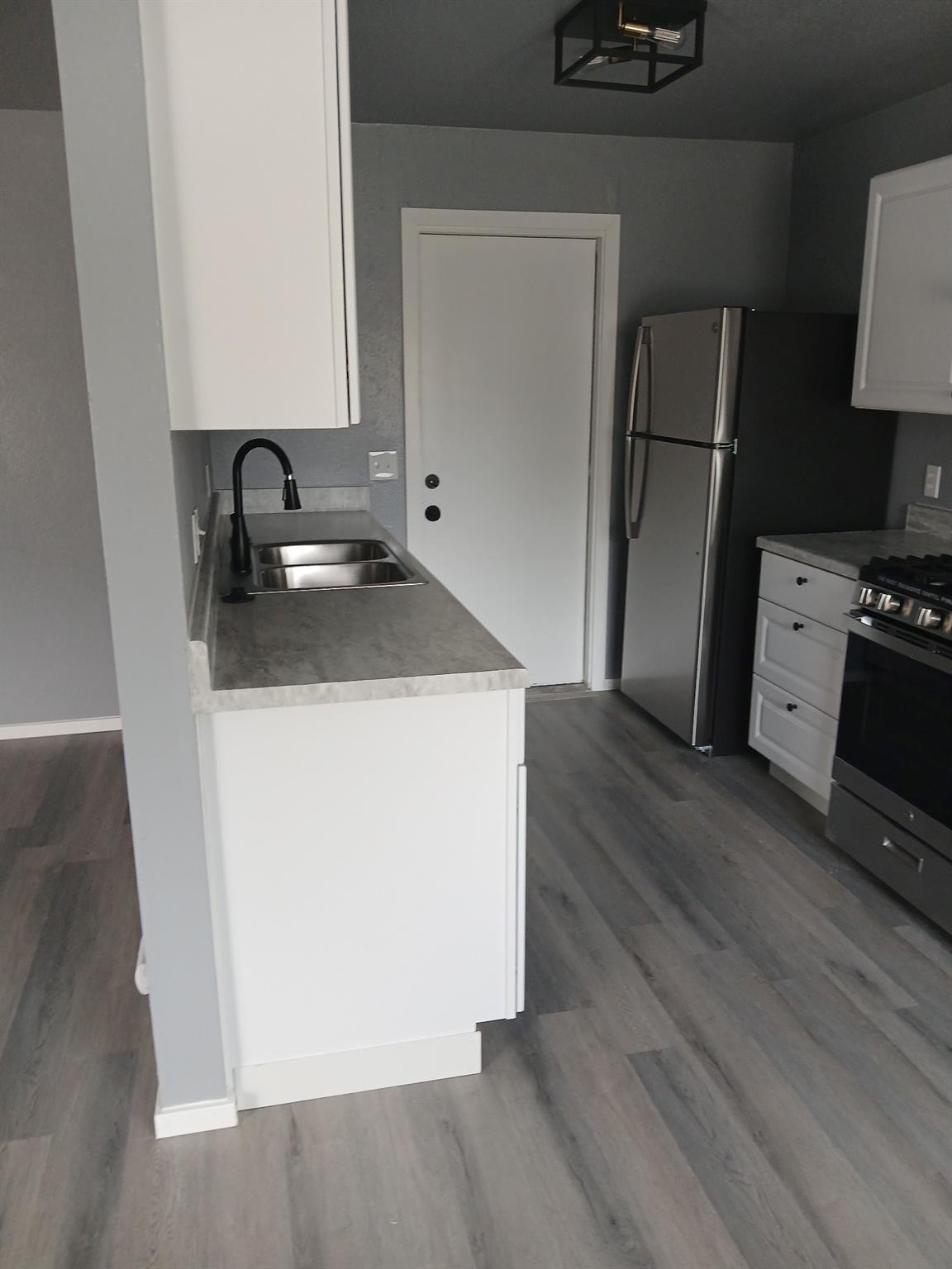 2009 Greenhill Dr Property Photo 6