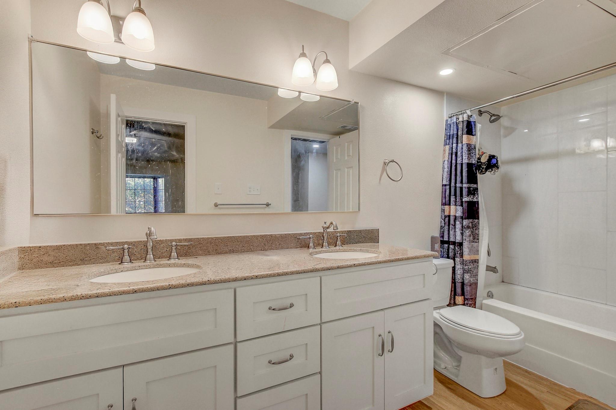 1601 Faro Dr 1302 Property Photo 18