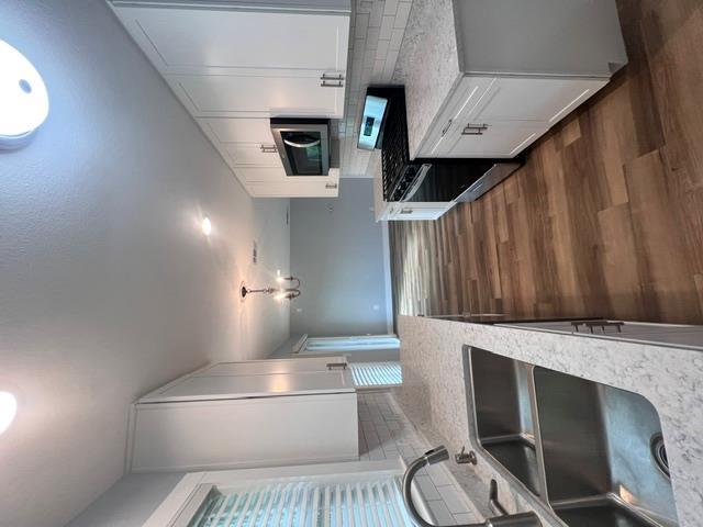 200 Deen Ave Property Photo 8