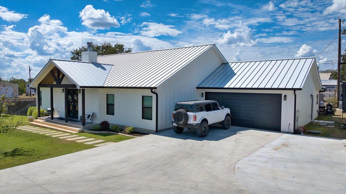 3411 Concho Trl Property Photo 9