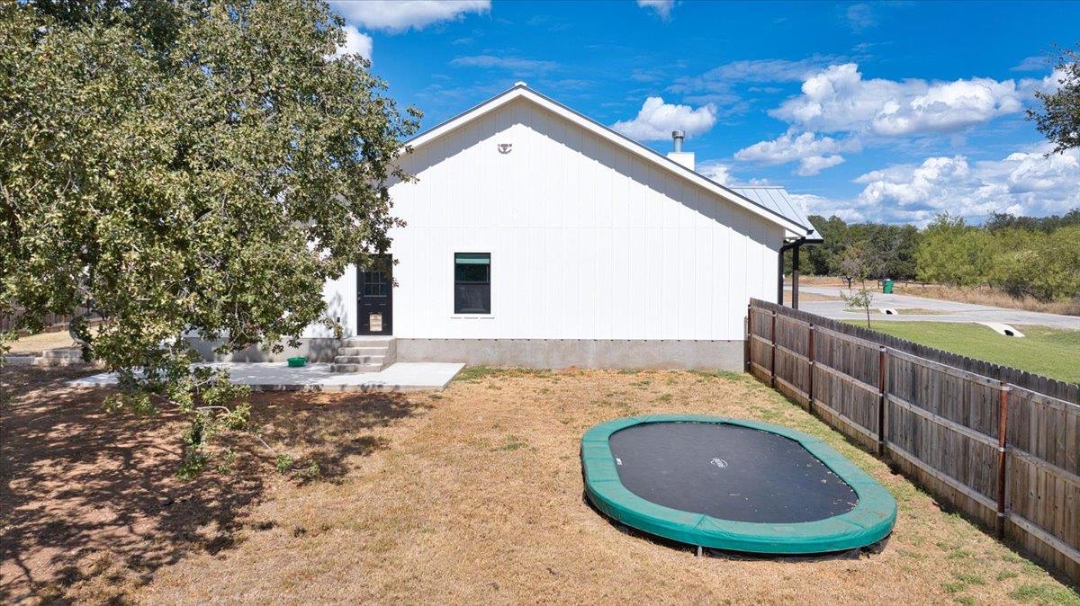 3411 Concho Trl Property Photo 10