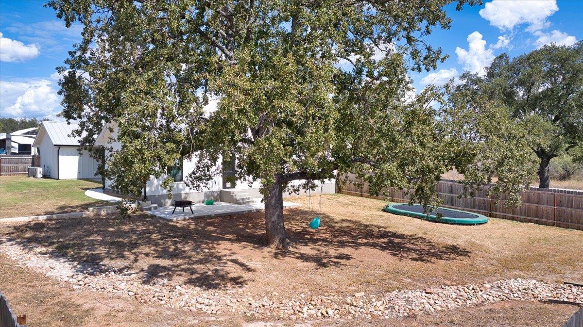 3411 Concho Trl Property Photo 11