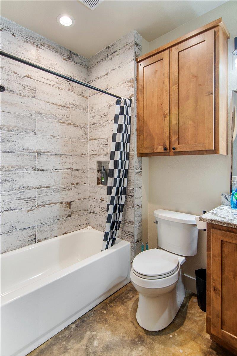 3411 Concho Trl Property Photo 29