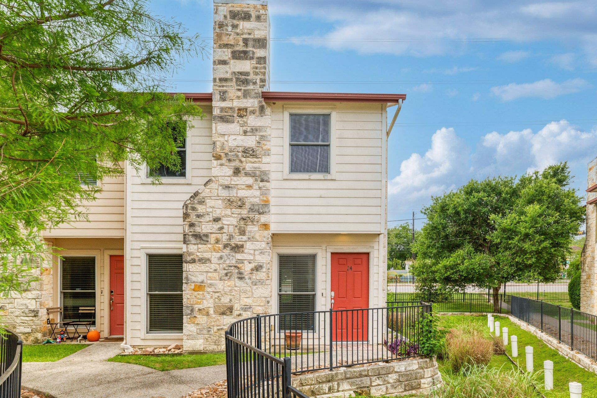 Arbors At Riverside Condo The Real Estate Listings Main Image
