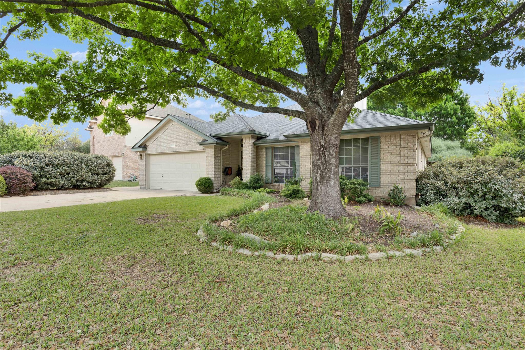 1202 Stepp Bnd Property Photo