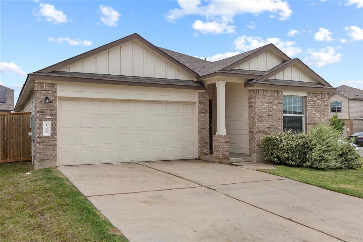 100 Perfect World Loop Property Photo 1