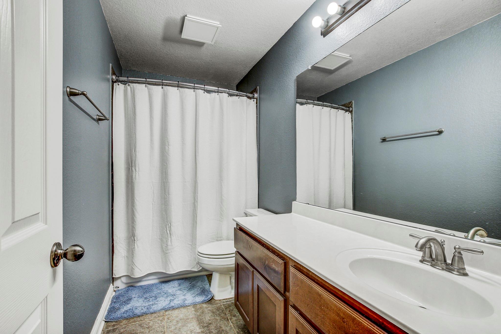 318 Serene Hollow Ln Property Photo 18