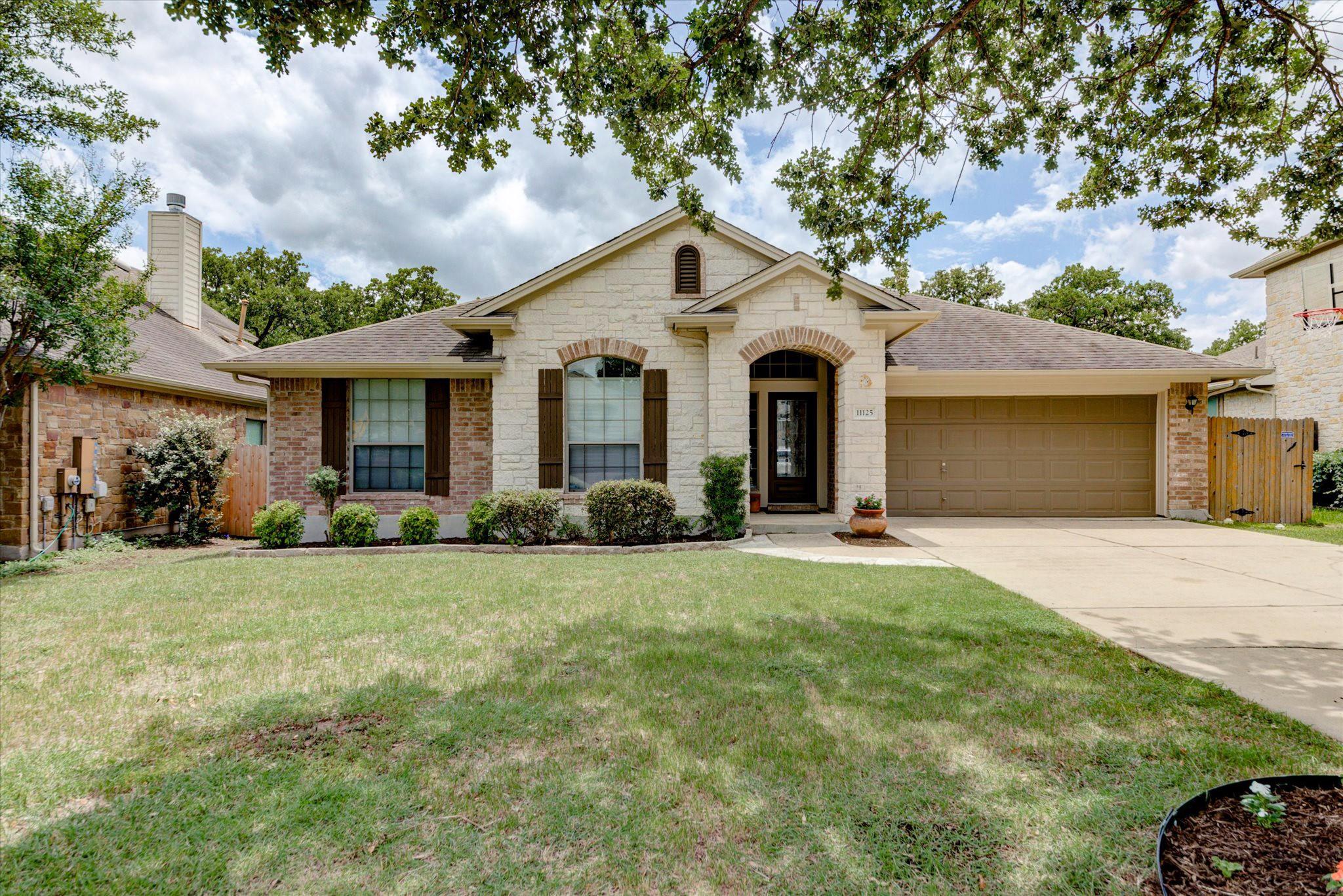 11125 Cap Stone Dr Property Photo 1