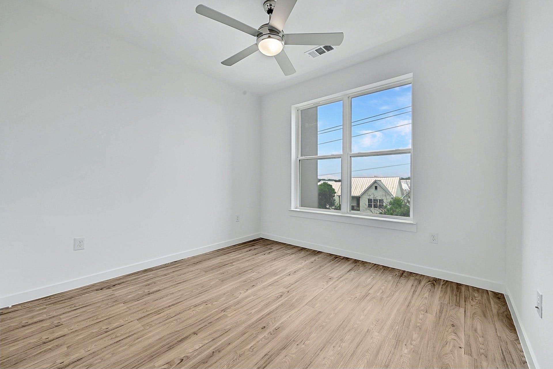 4801 Springdale Rd #1301 Property Photo 20