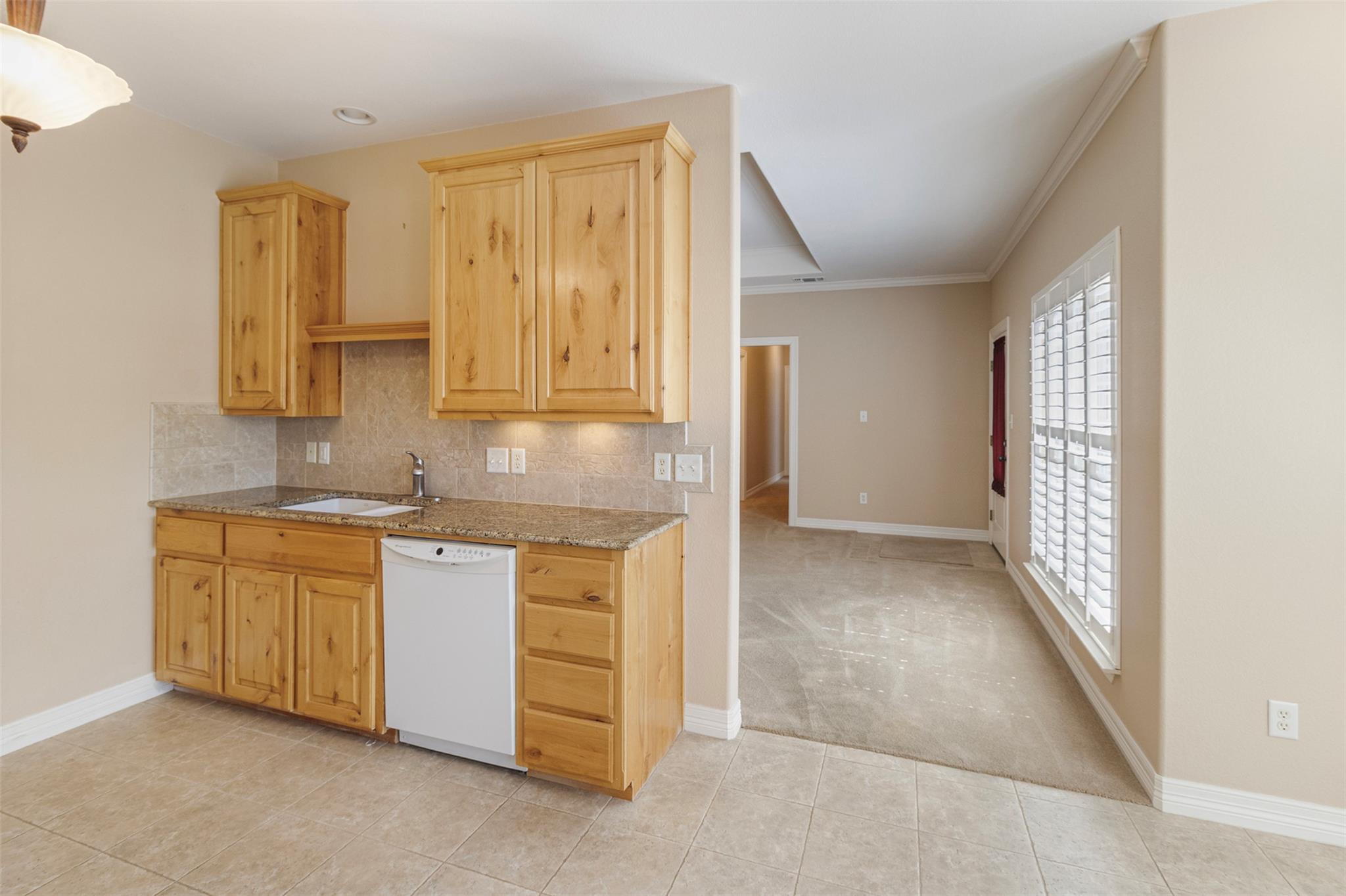 1505 Claremont Pkwy A & B Property Photo 11