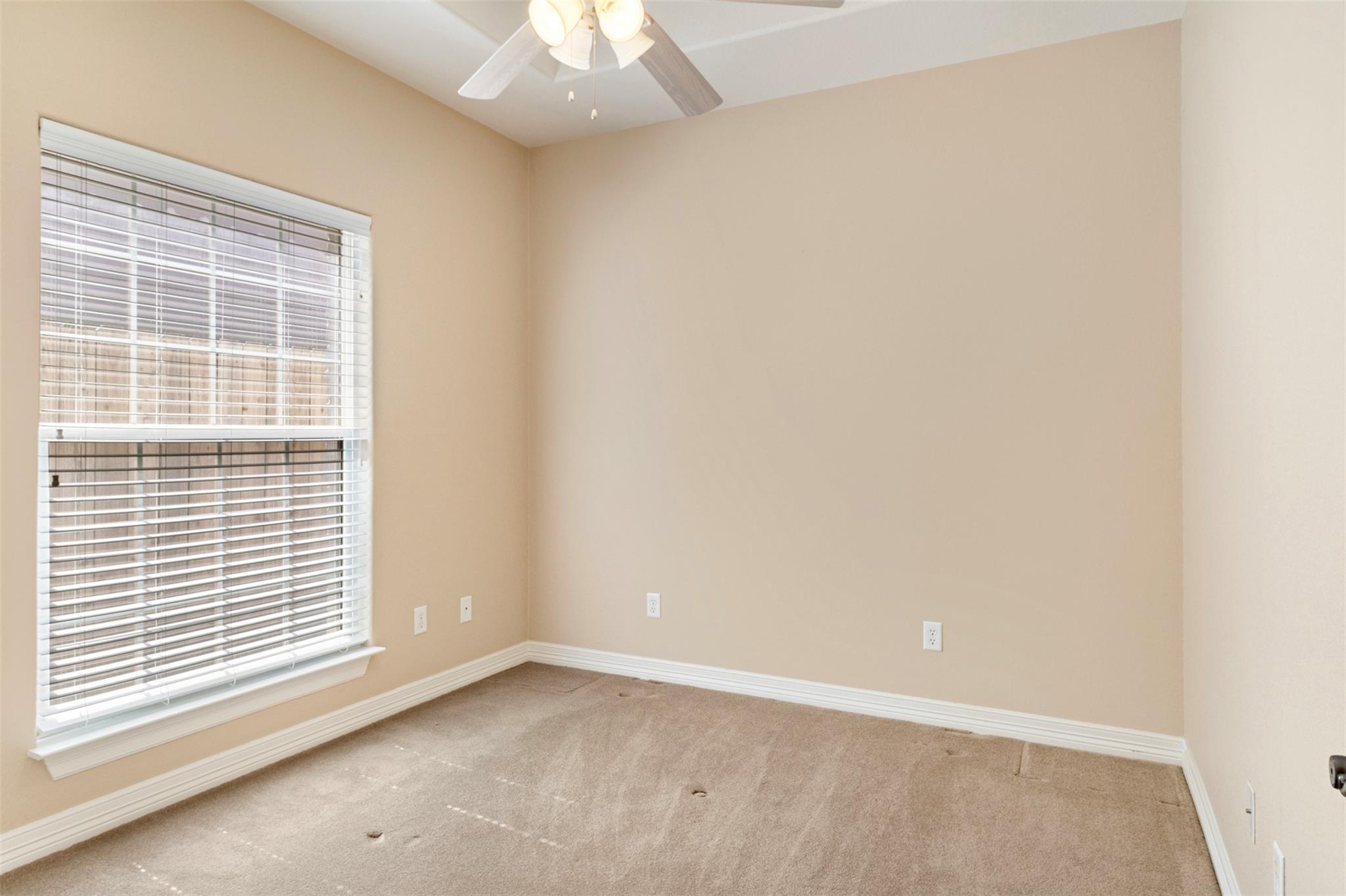 1505 Claremont Pkwy A & B Property Photo 20