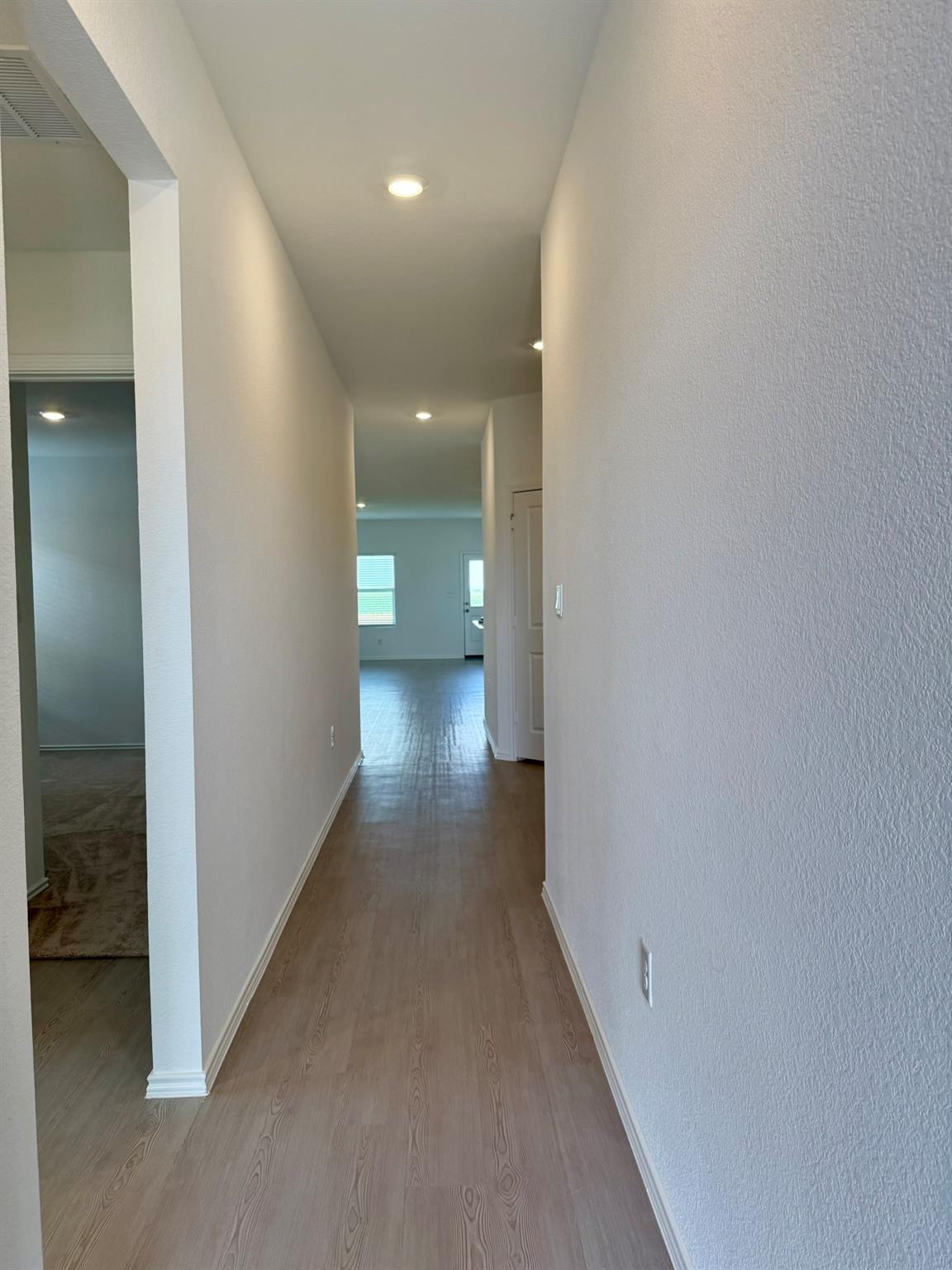 106 Camargue Dr None Property Photo 4