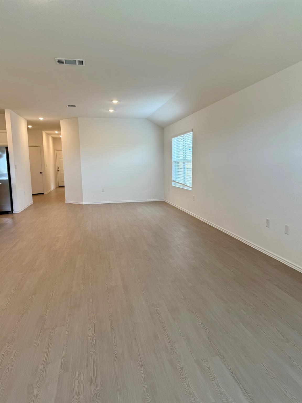106 Camargue Dr None Property Photo 5