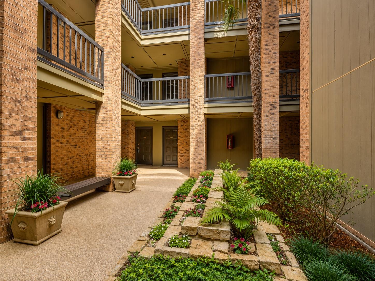 8888 Tallwood Dr #3105 Property Photo 2
