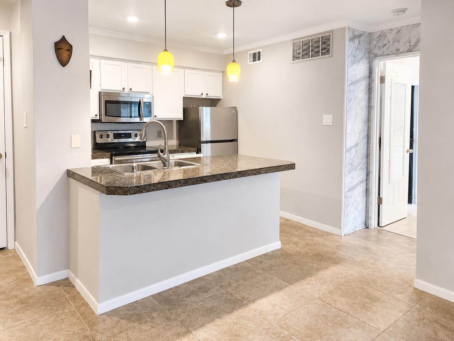 8888 Tallwood Dr #3105 Property Photo 6