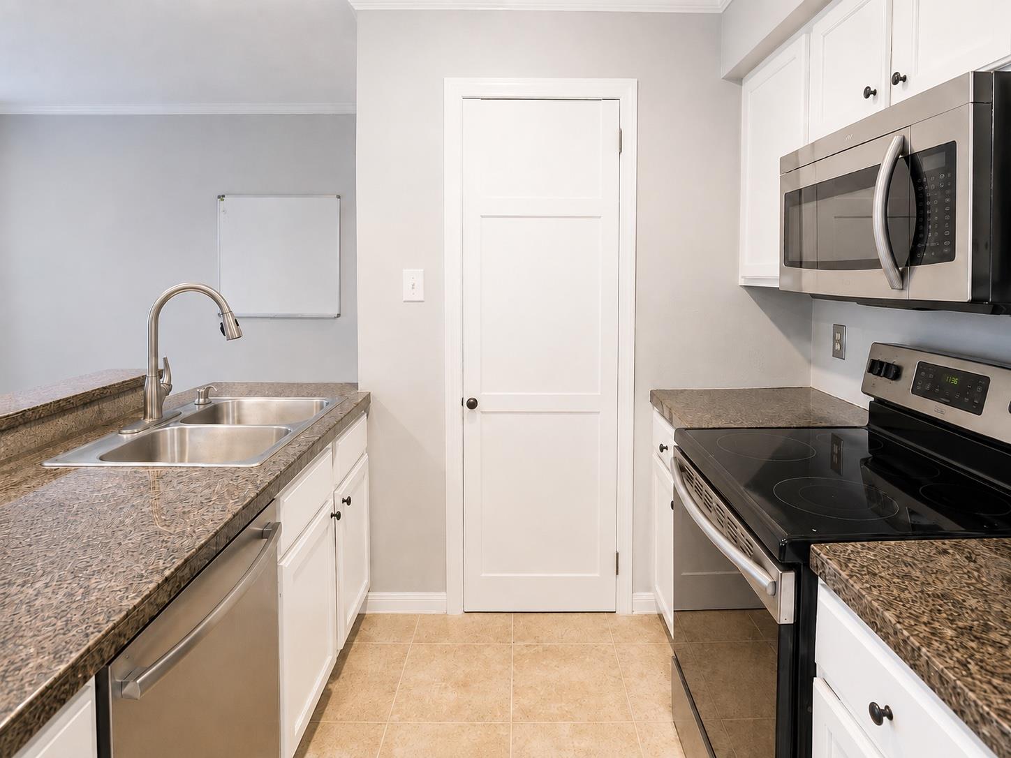 8888 Tallwood Dr #3105 Property Photo 8