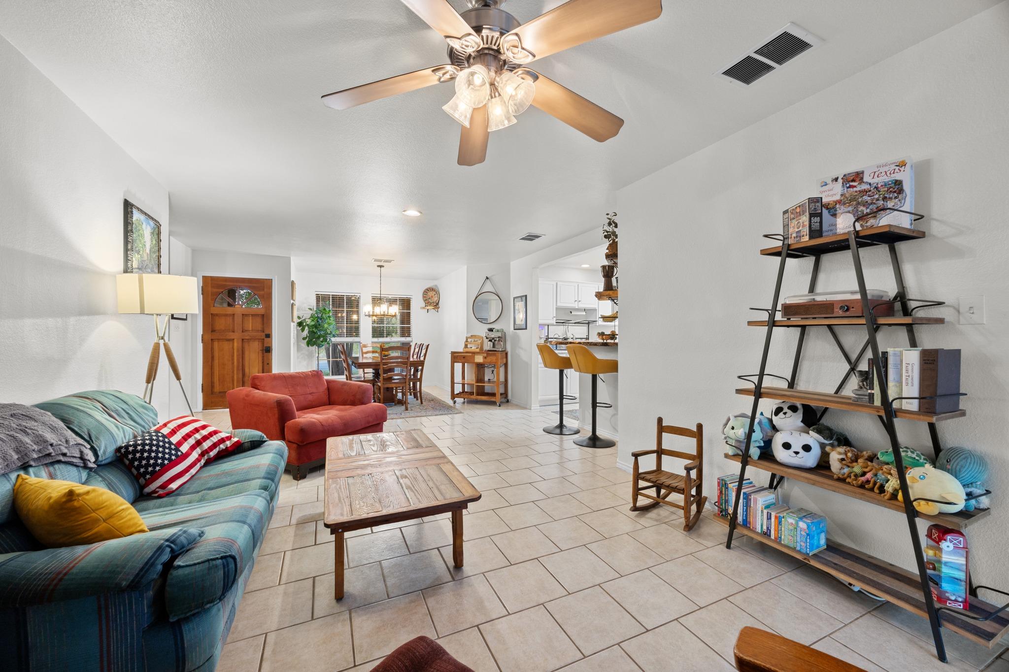 1602 Southwestern Blvd Property Photo 7
