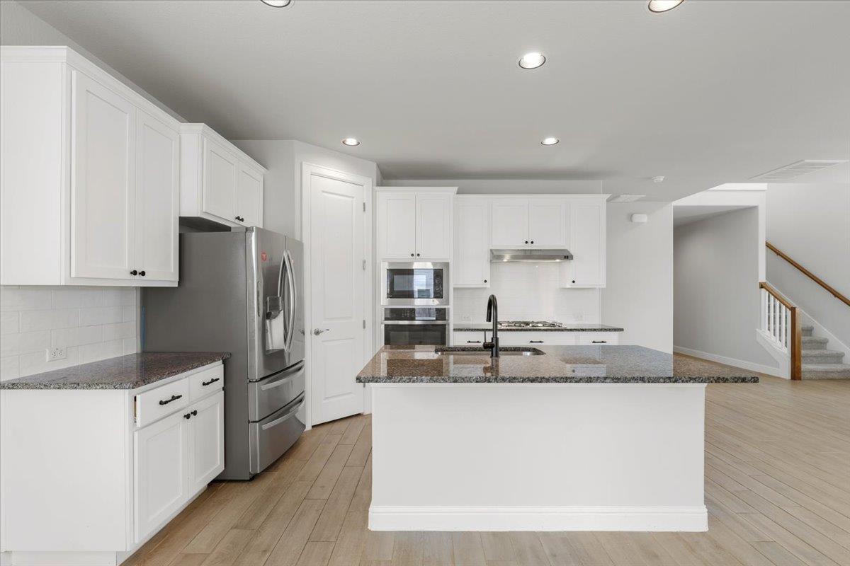 101 Free Stone Dr Property Photo 3