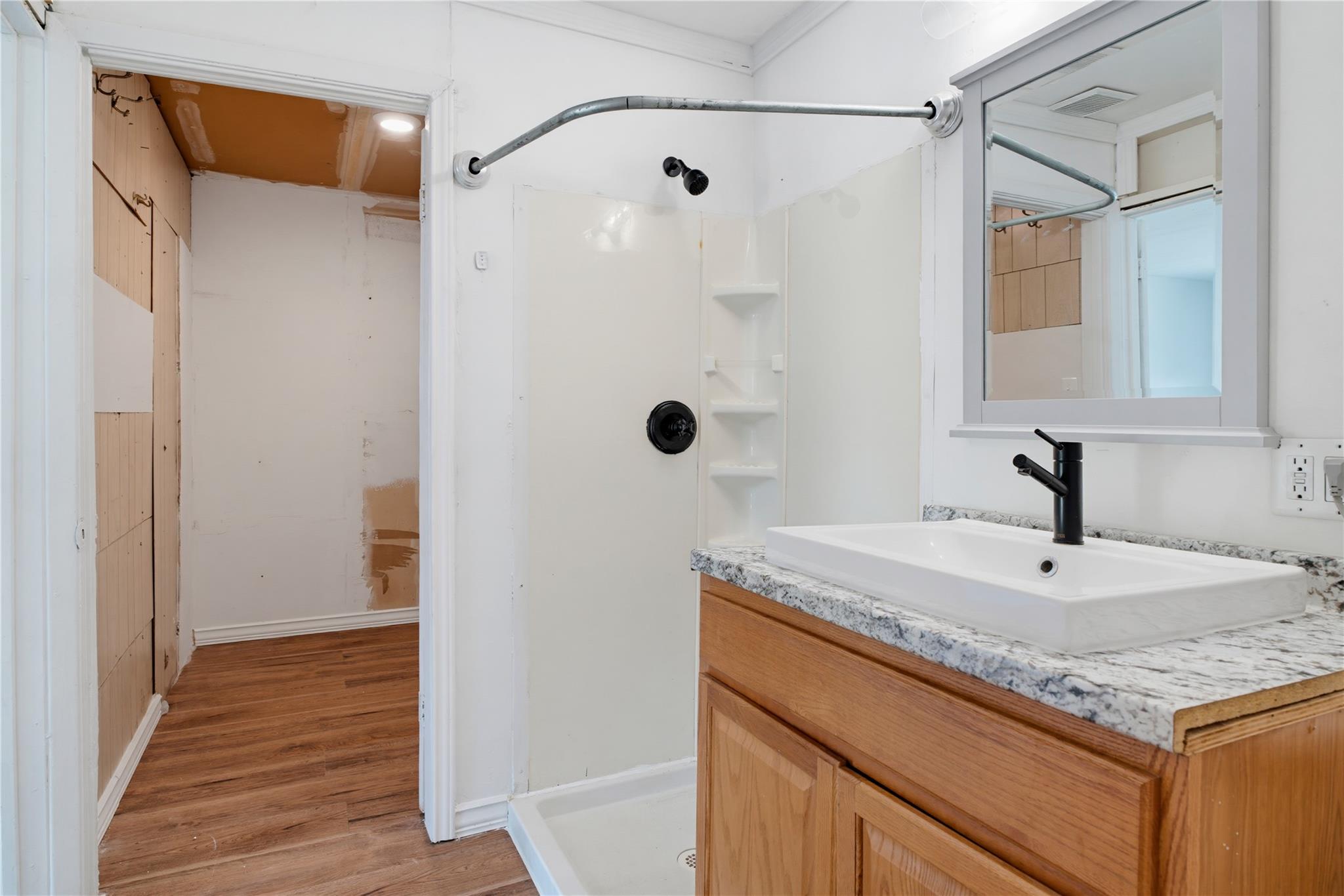 2311 Campden Dr Property Photo 14