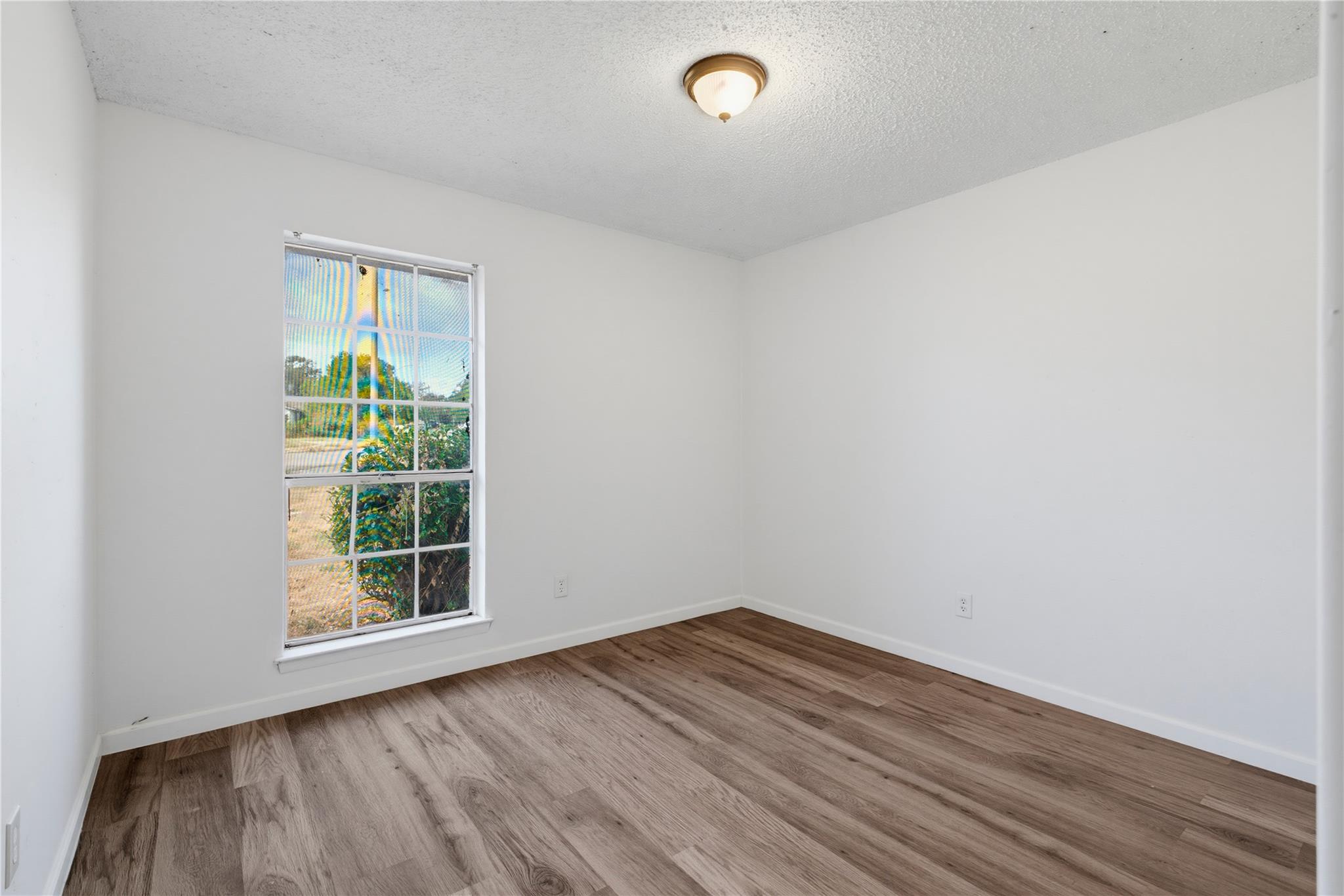 2311 Campden Dr Property Photo 21