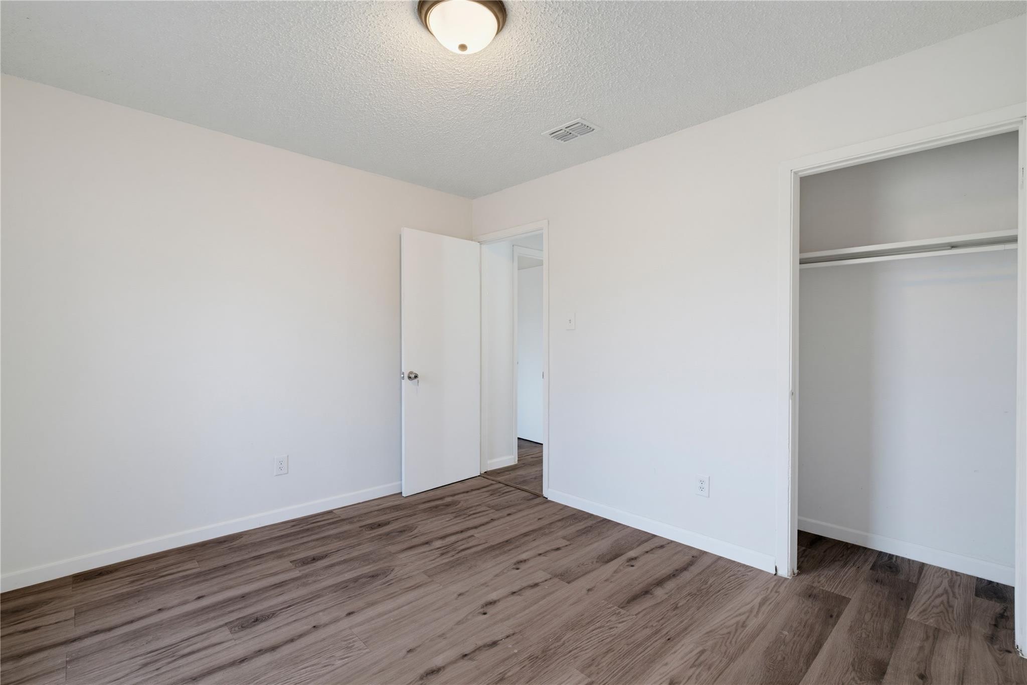2311 Campden Dr Property Photo 24