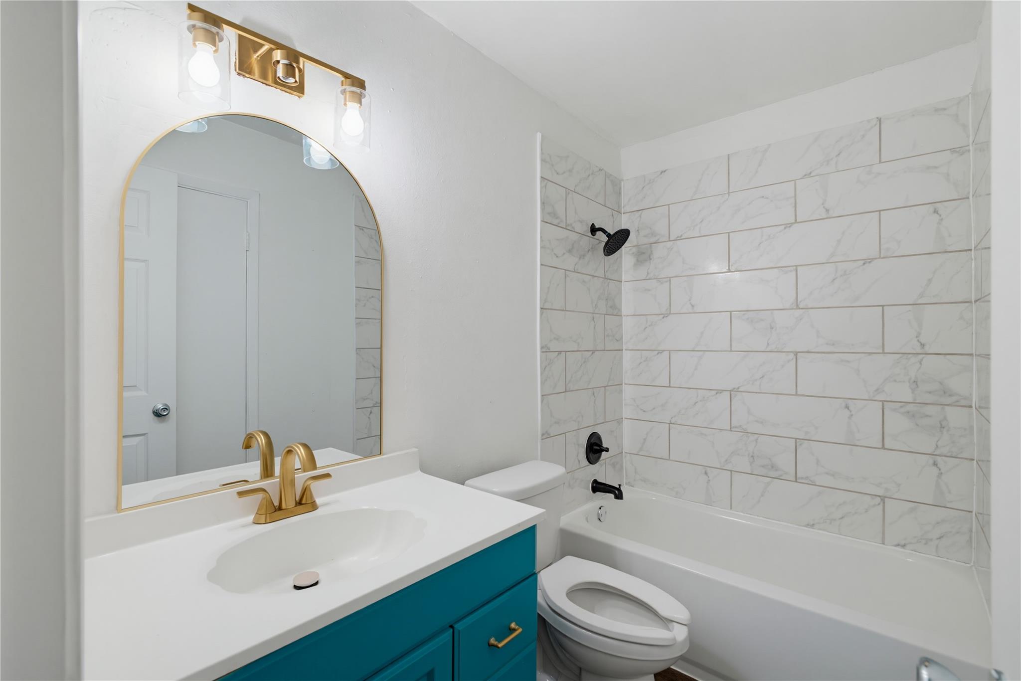 2311 Campden Dr Property Photo 25