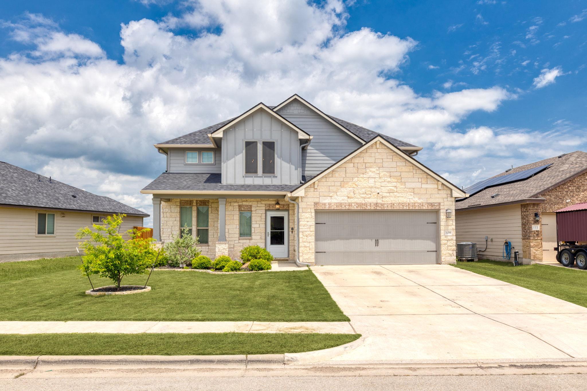 109 Reagor Dr Property Photo 1
