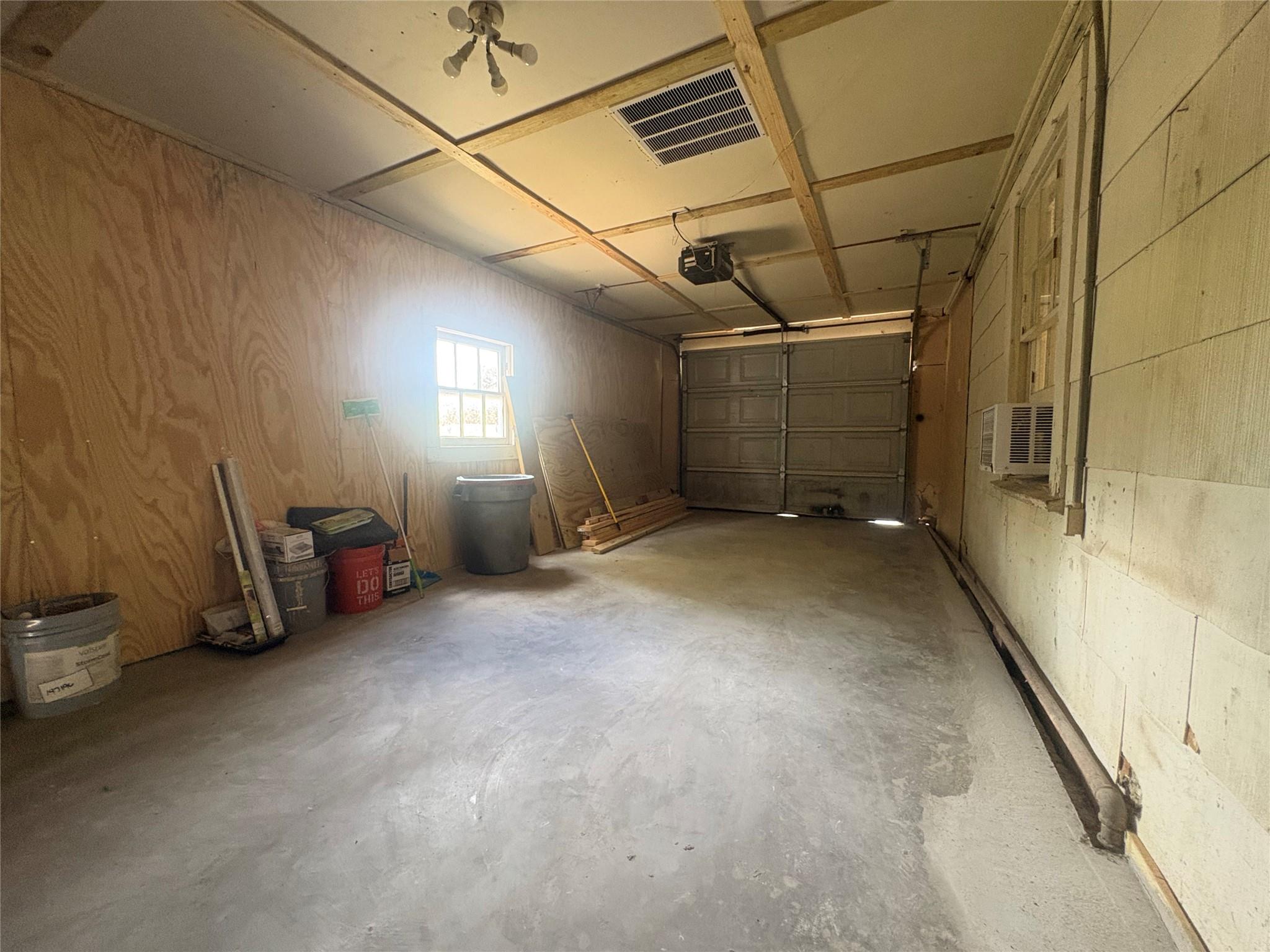 815 Lizzie St Property Photo 16