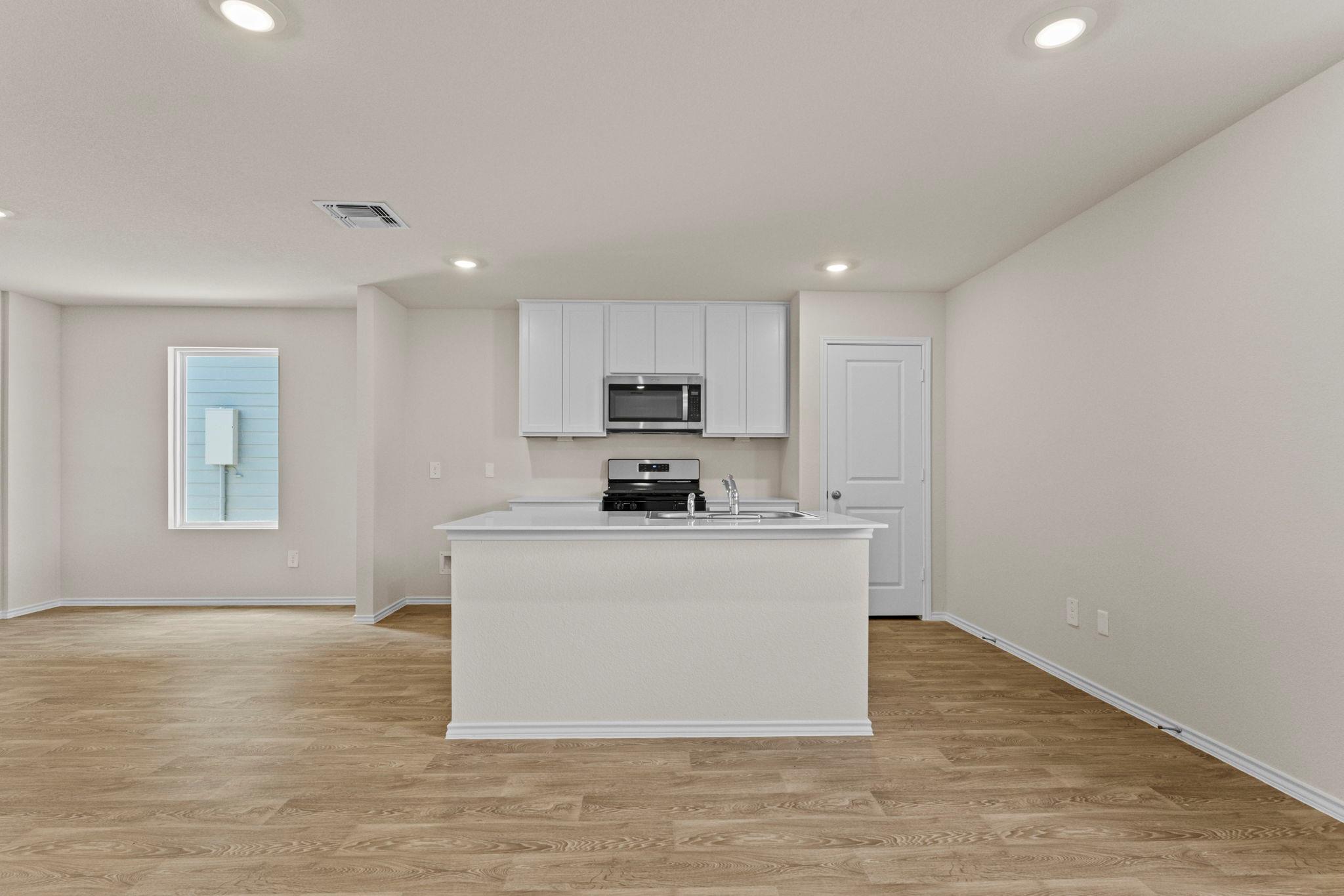 447 Low Pasture Trl Property Photo 6