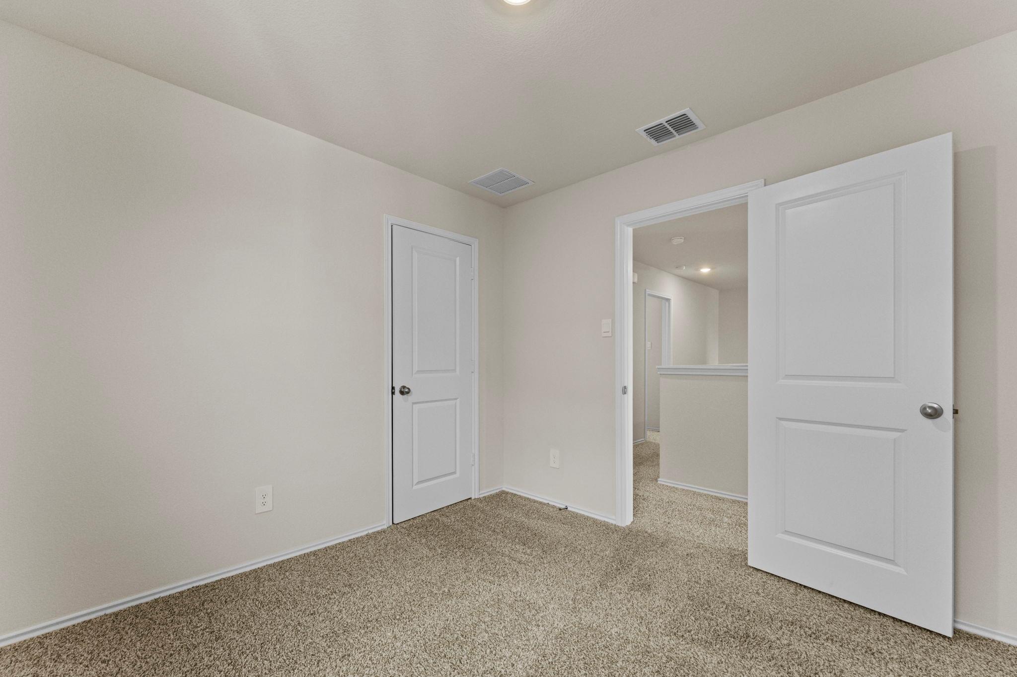 447 Low Pasture Trl Property Photo 15