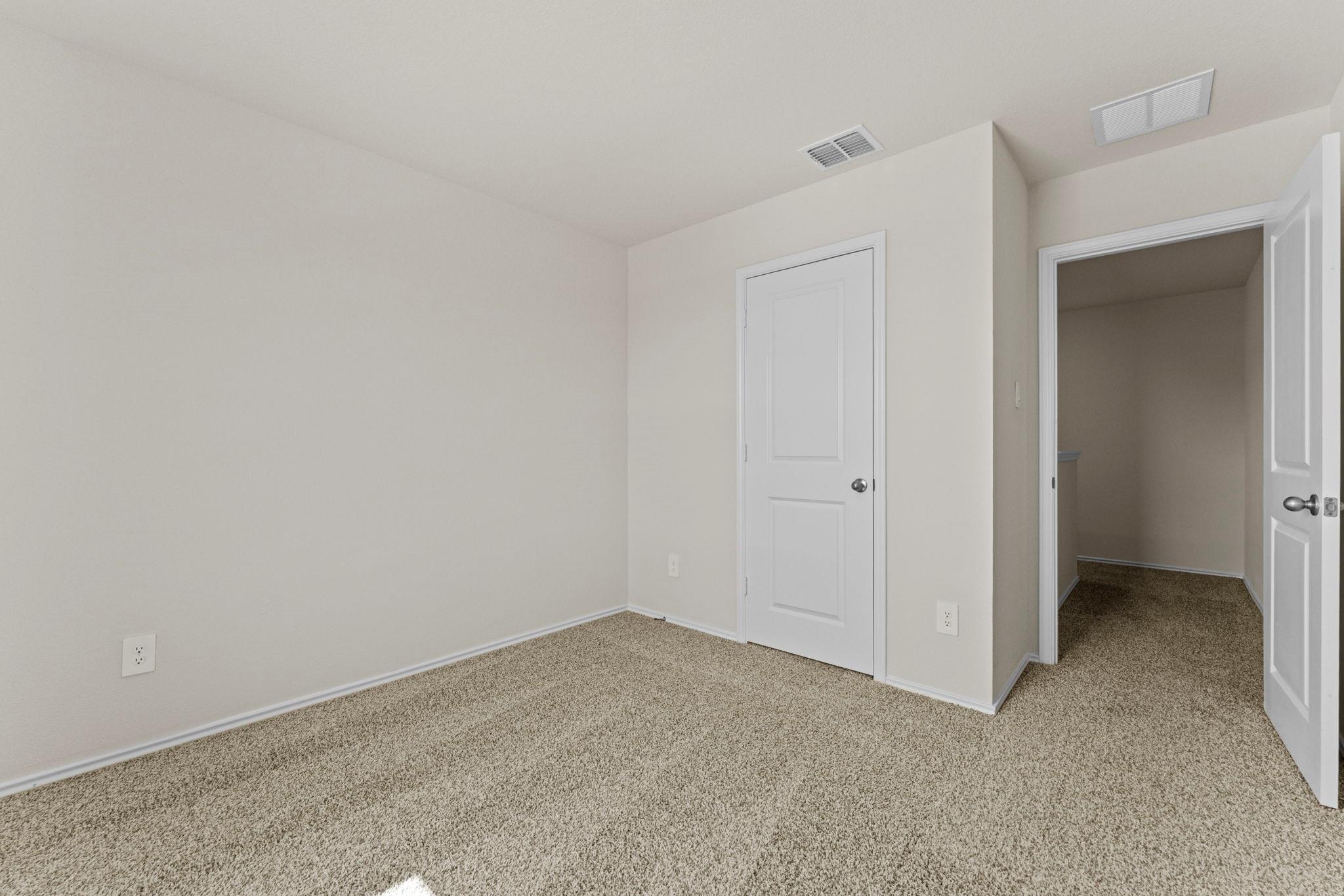 447 Low Pasture Trl Property Photo 18