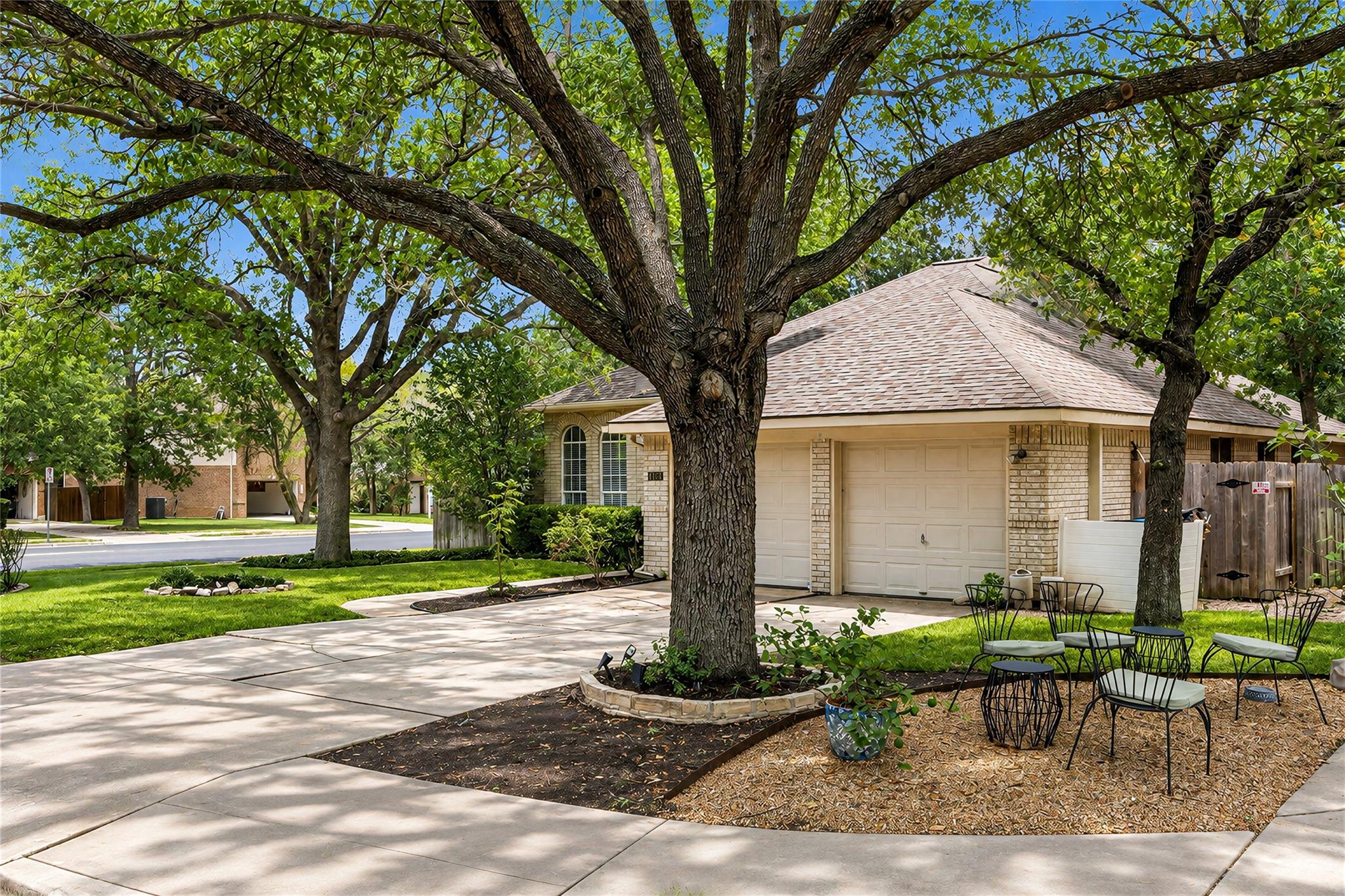 6112 Jumano Ln Property Photo 4