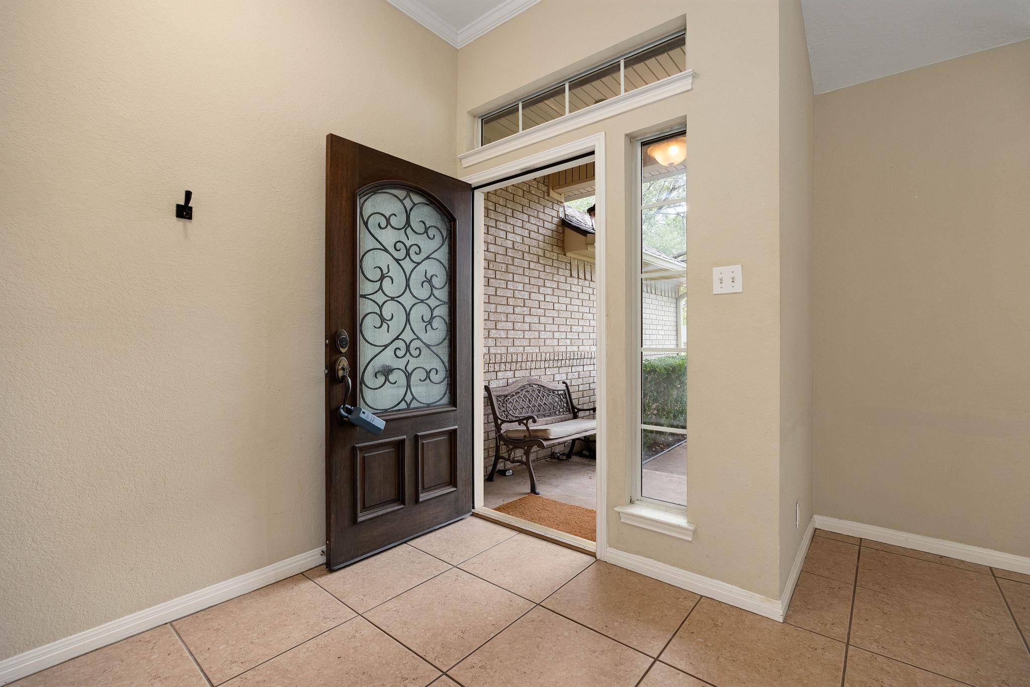 6112 Jumano Ln Property Photo 6