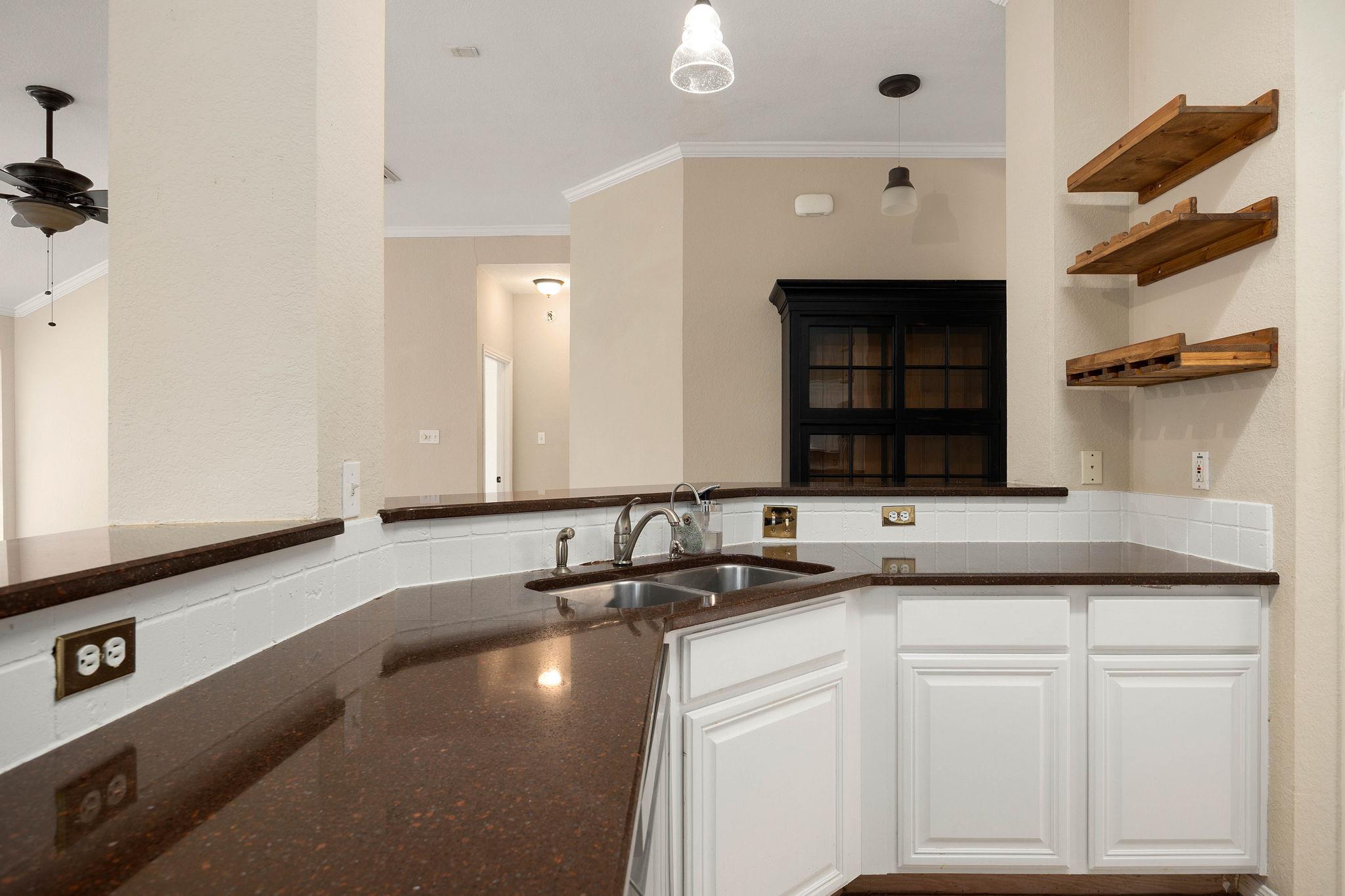 6112 Jumano Ln Property Photo 16
