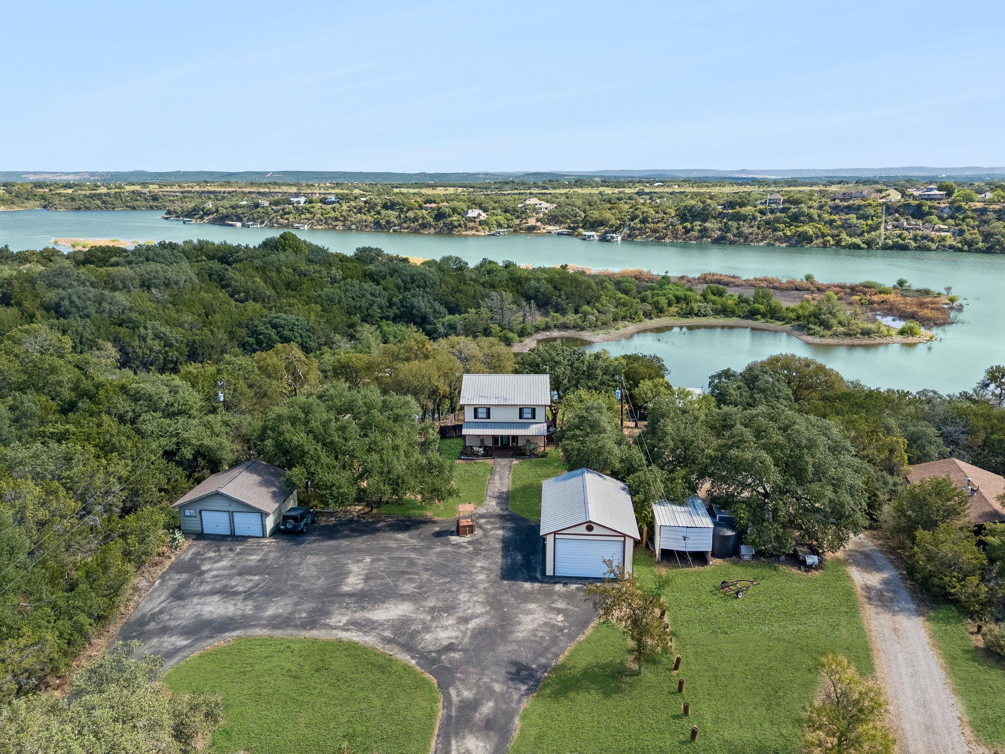 25420 Cove Dr Property Photo 1