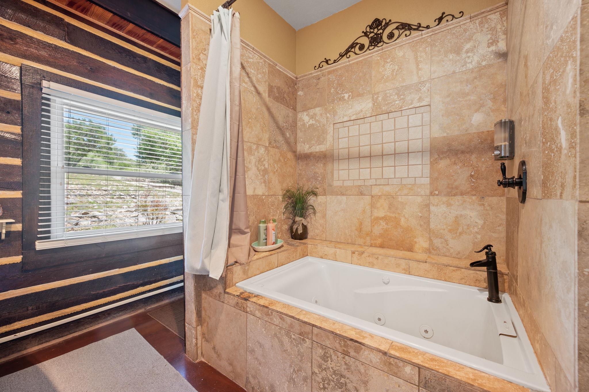 28525 Paradise Manor Dr Property Photo 18