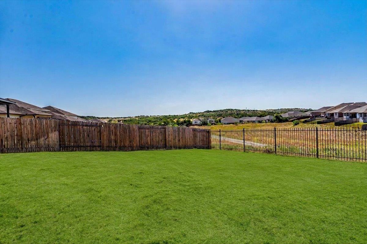 457 El Capitan Loop Property Photo 4