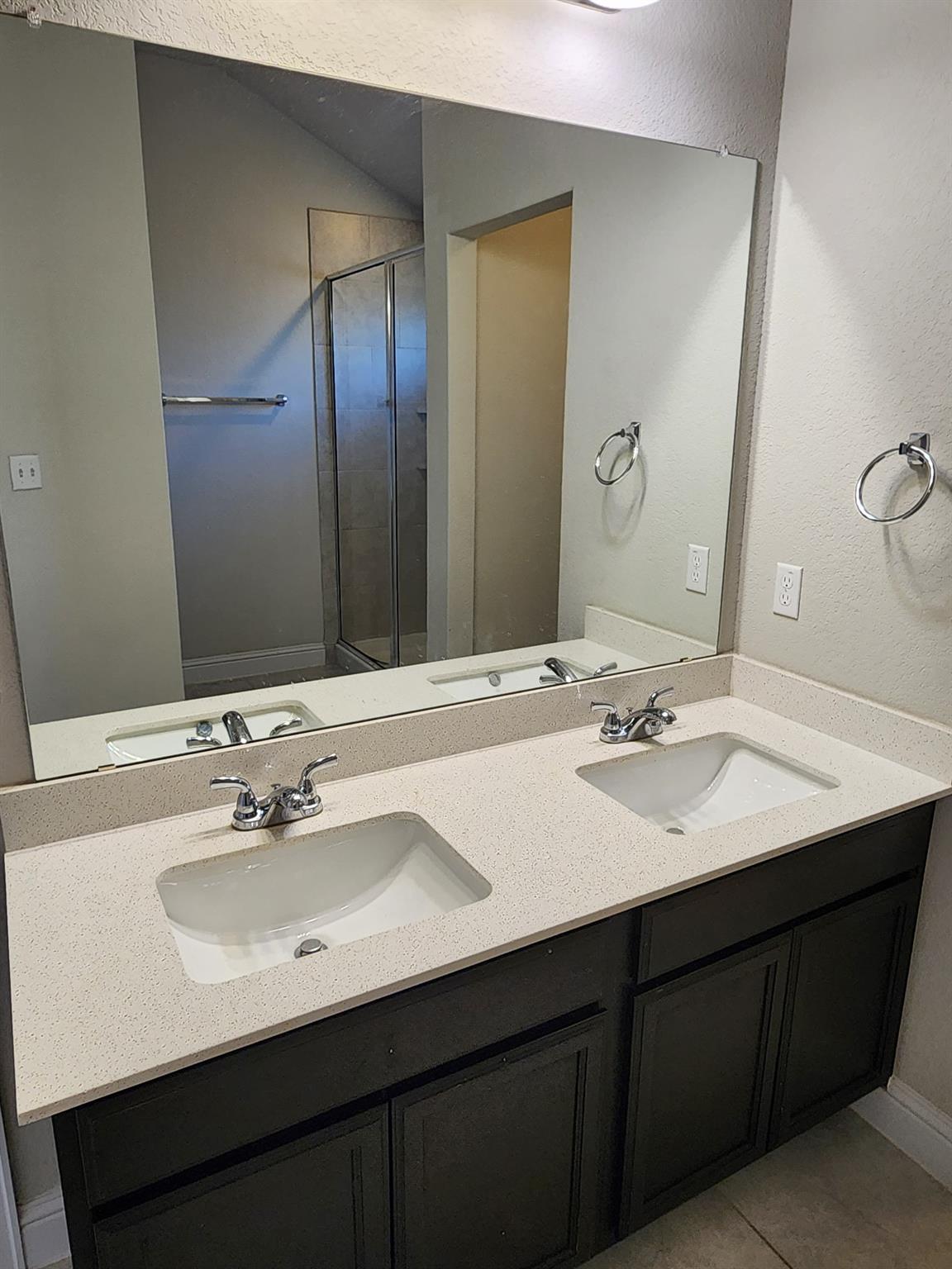 313 Gaida Loop Loop Property Photo 11