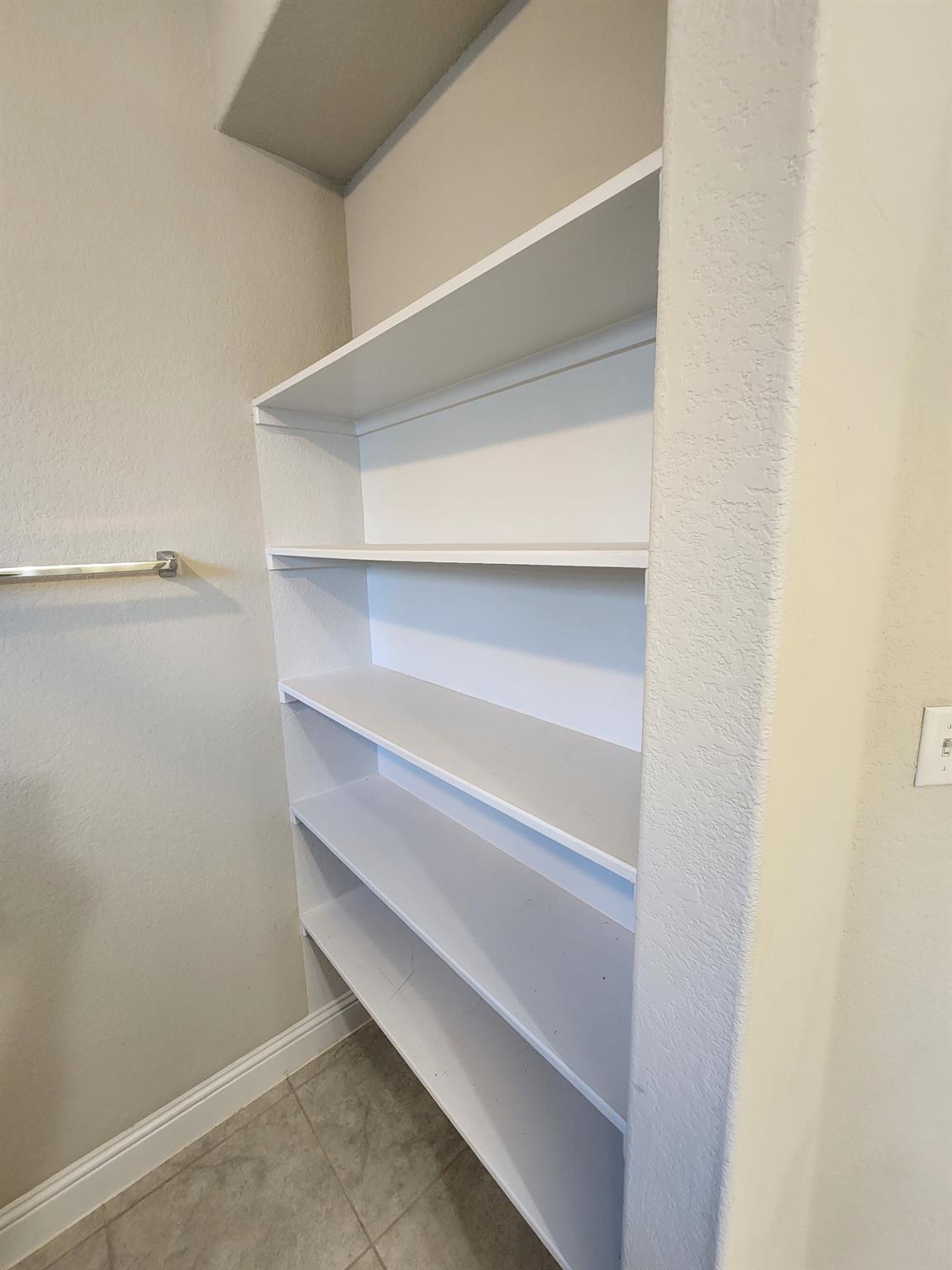 313 Gaida Loop Loop Property Photo 15