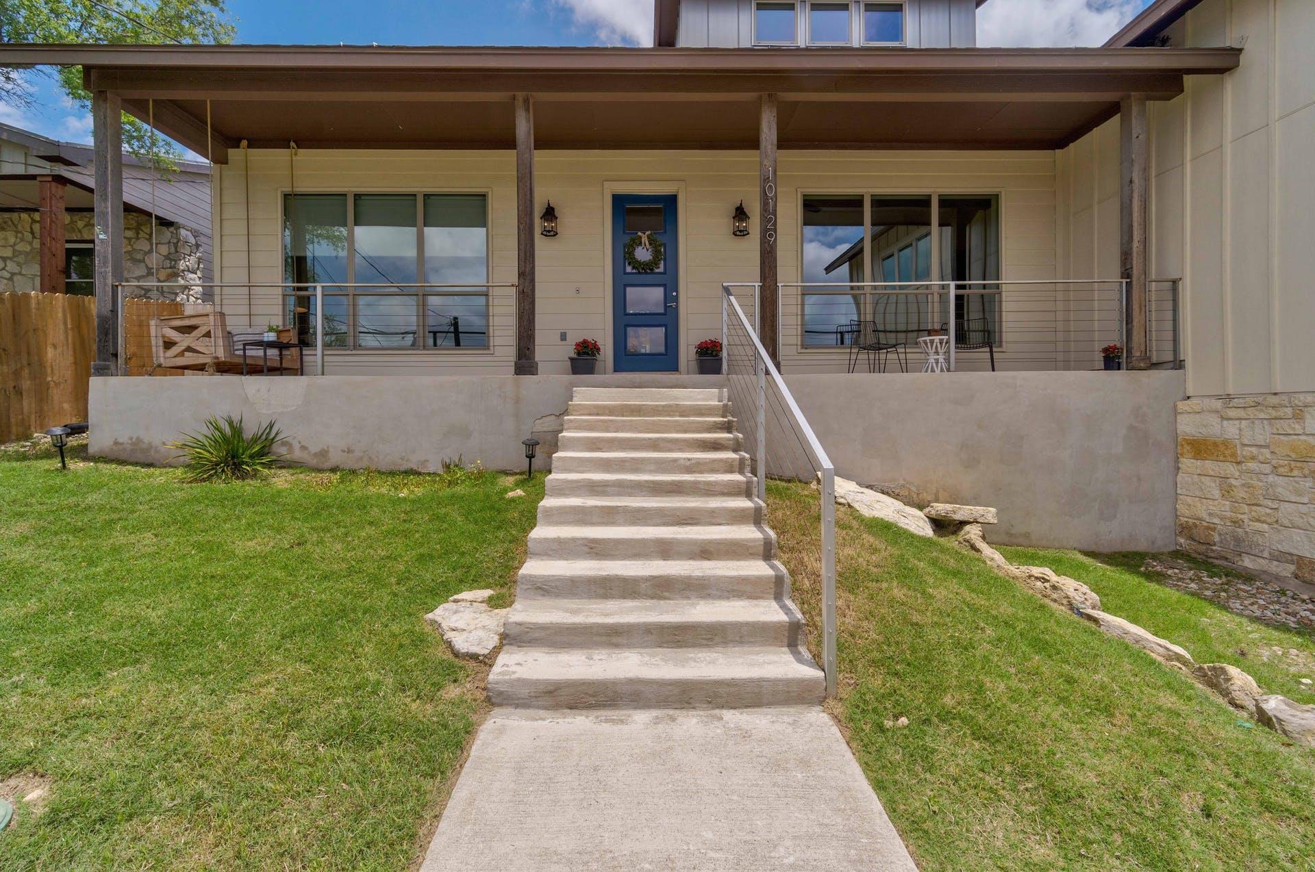 10129 Longhorn Skwy Property Photo 3