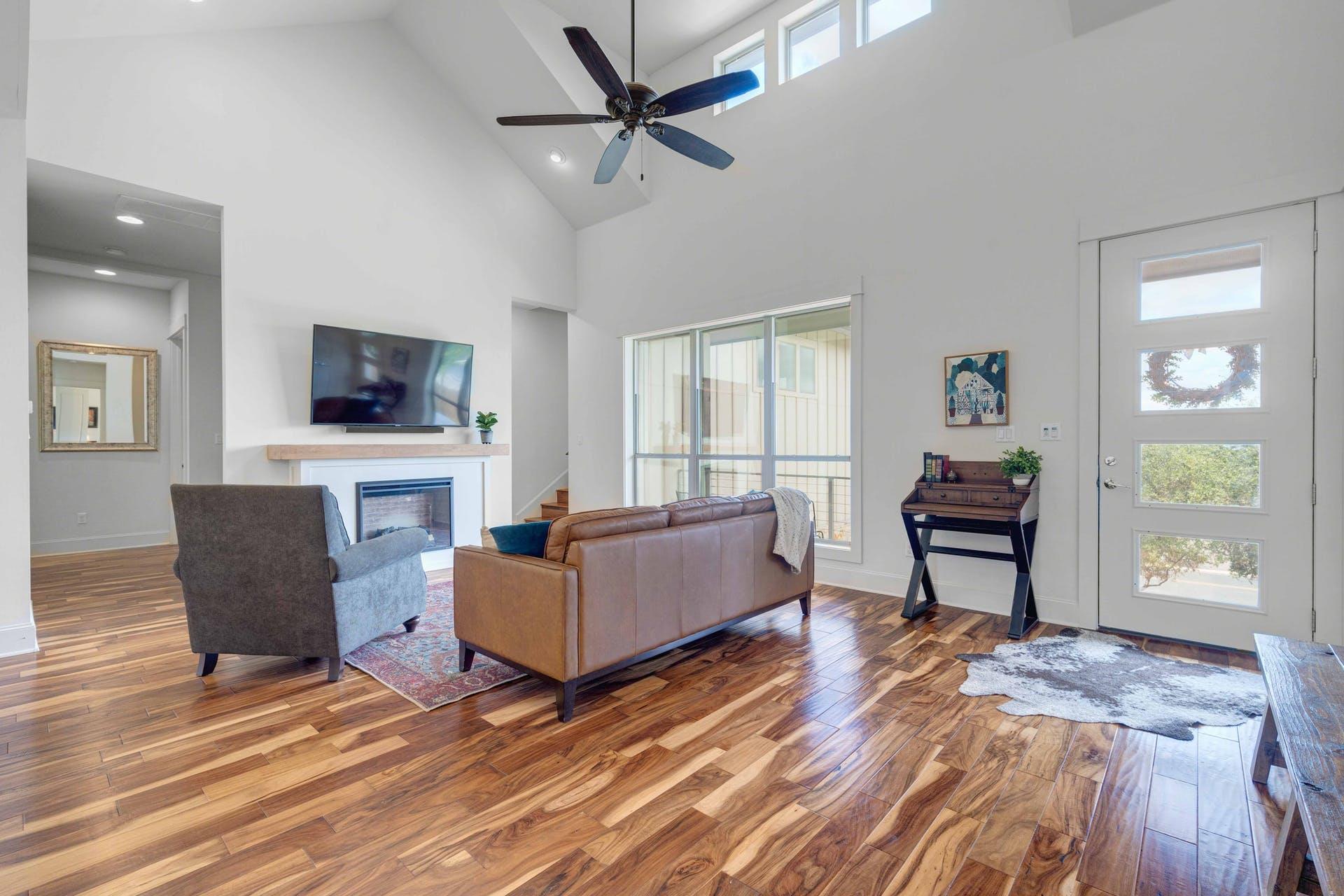 10129 Longhorn Skwy Property Photo 6