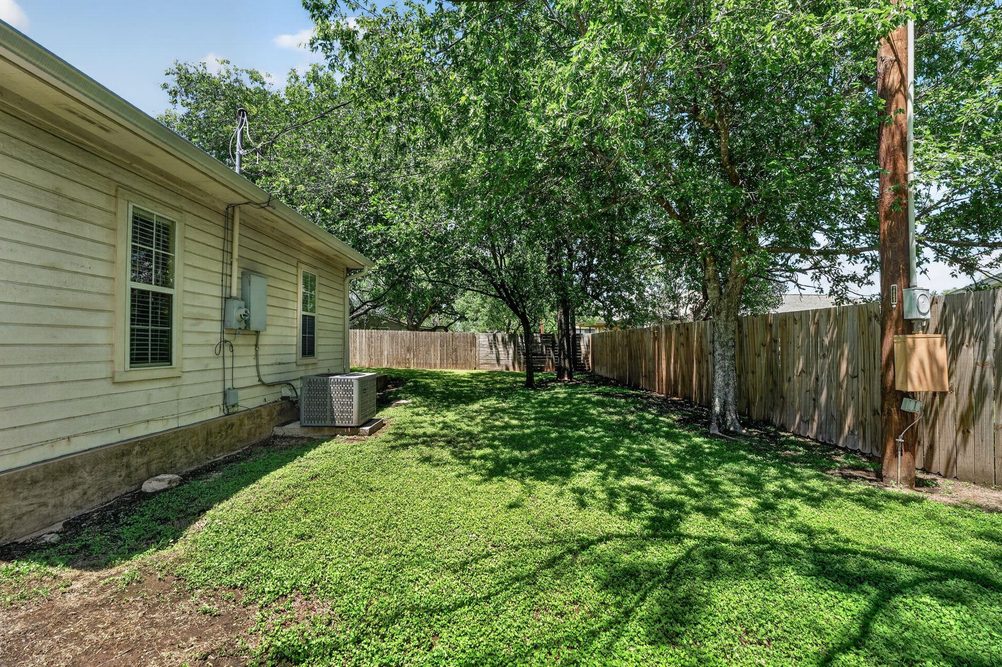 629 Birch Ln Property Photo 8